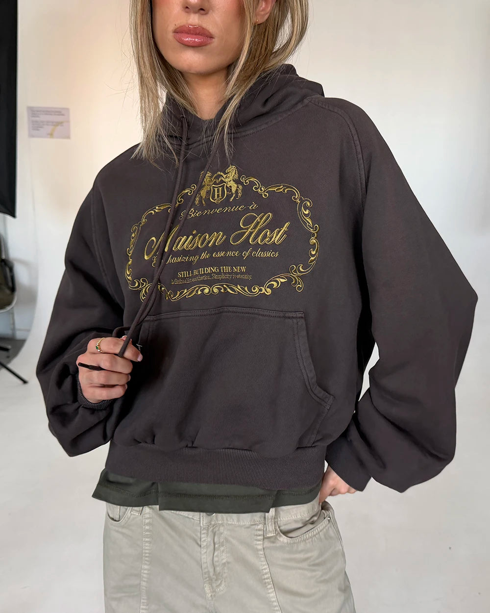 BIENVENUE HOODIE CHOCOLATE