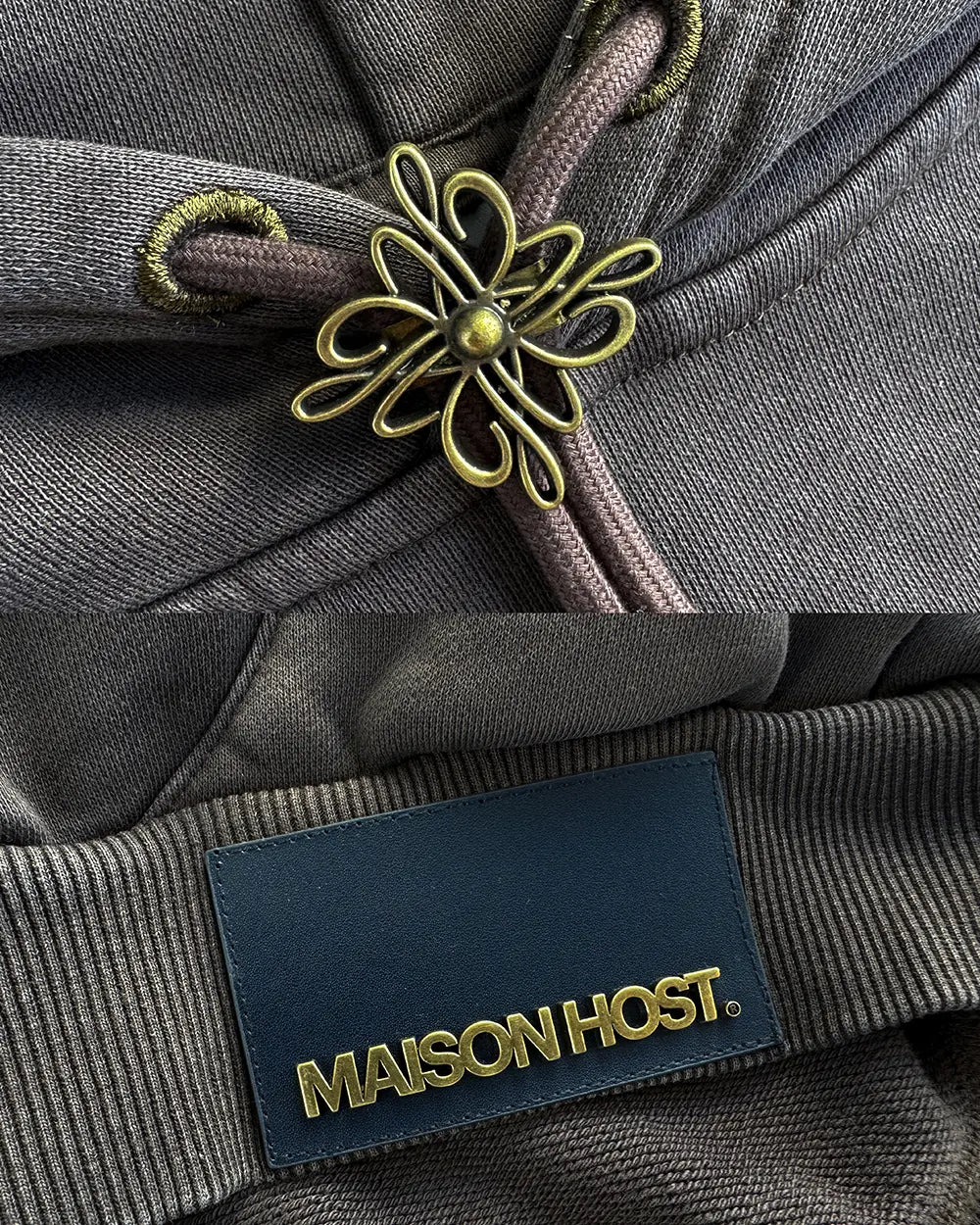 SUDADERA CON CAPUCHA ESTILO CORBATA BOLO