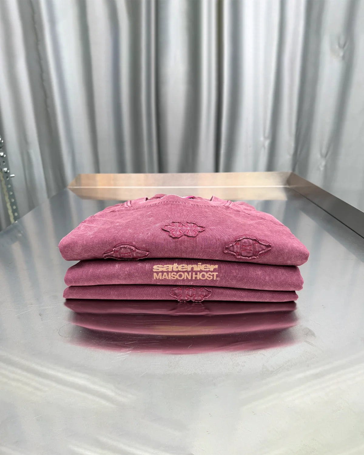 Camiseta manga larga waffle MHSTR teñida borgoña