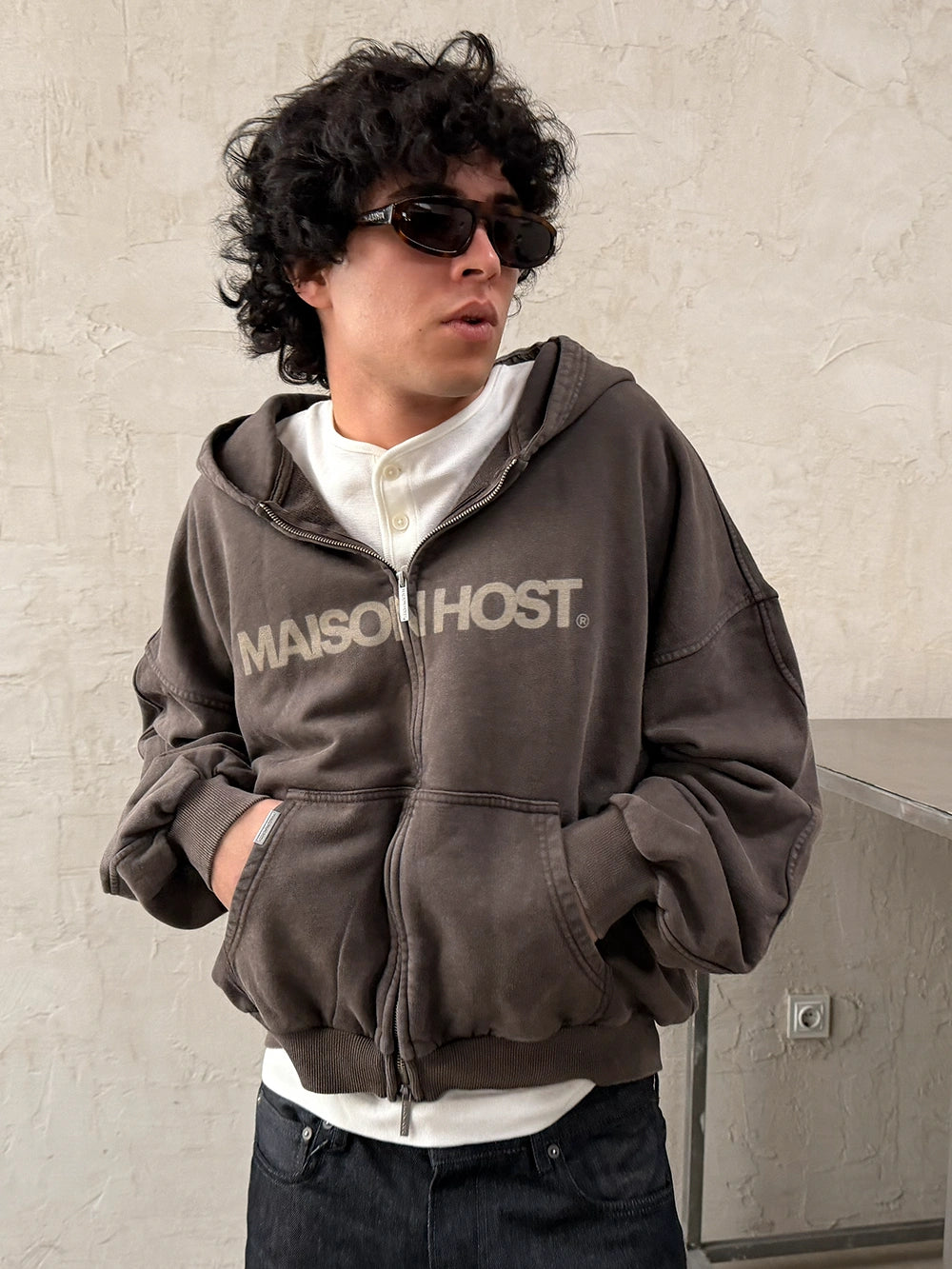 SUDADERA CON CAPUCHA CON CREMALLERA ERODE WAVE CHOCOLATE