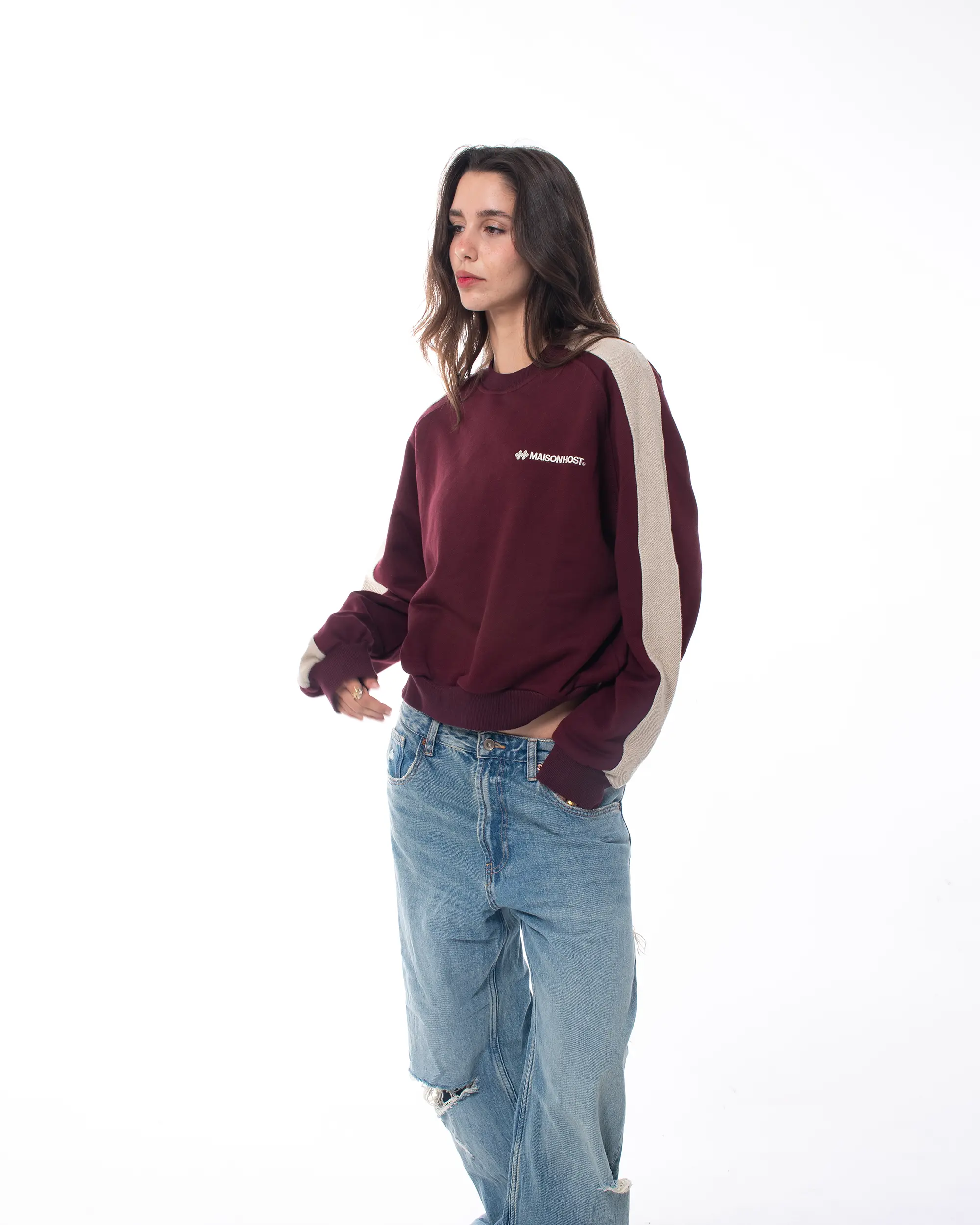 SUDADERA CUELLO REDONDO CON COSTURAS INVERTIDAS BURDEOS