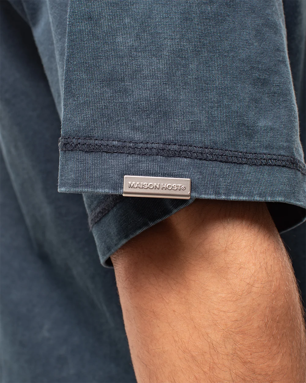 CREST NAVY TEE