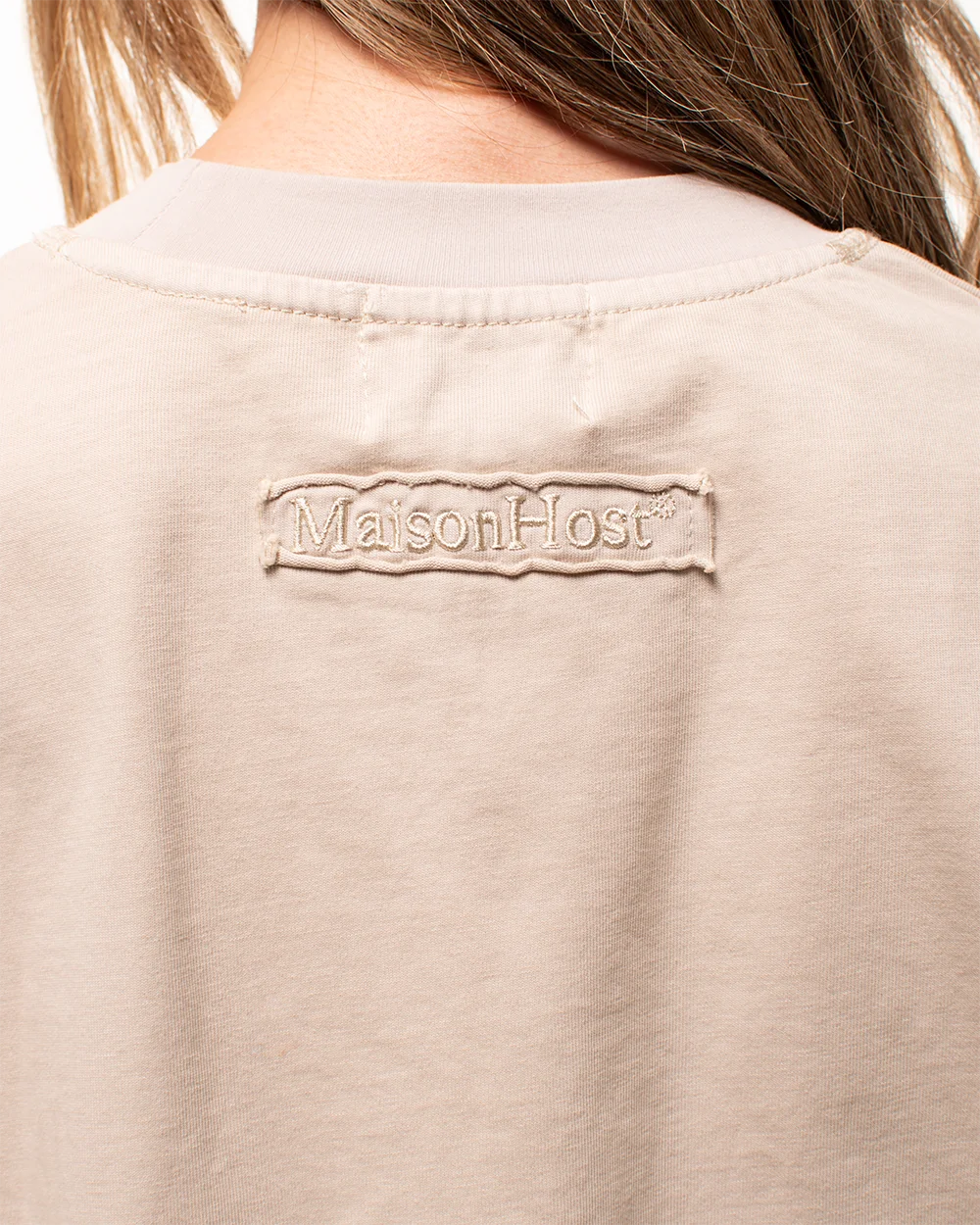CREST SAND TEE