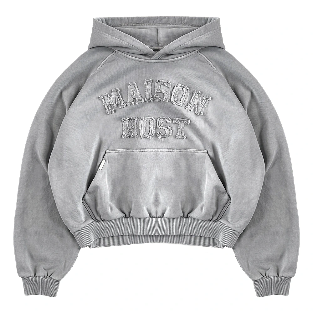 SUDADERA CON CAPUCHA DE APLIQUES TEÑIDOS GRIS