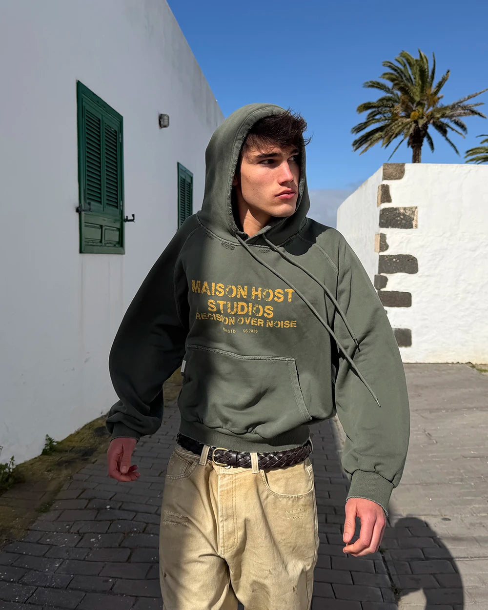 STATEMENT GREEN HOODIE