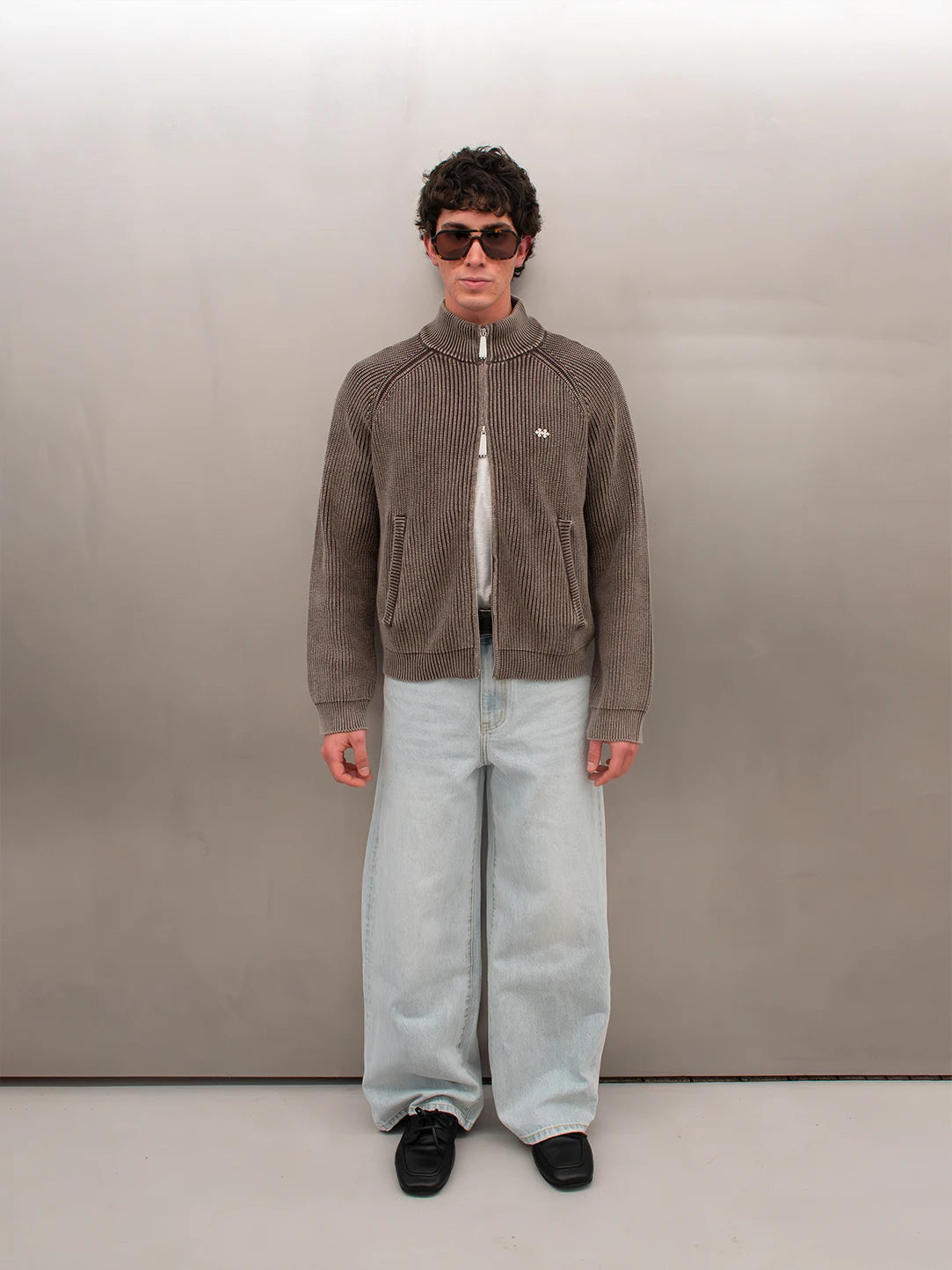 METAL LOGO KNIT ZIPPER BROWN