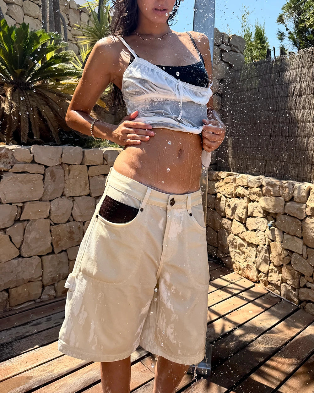 LEATHER POCKET ECRU SHORTS