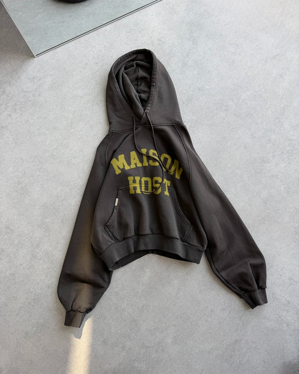 SPRAY VARSITY HOODIE