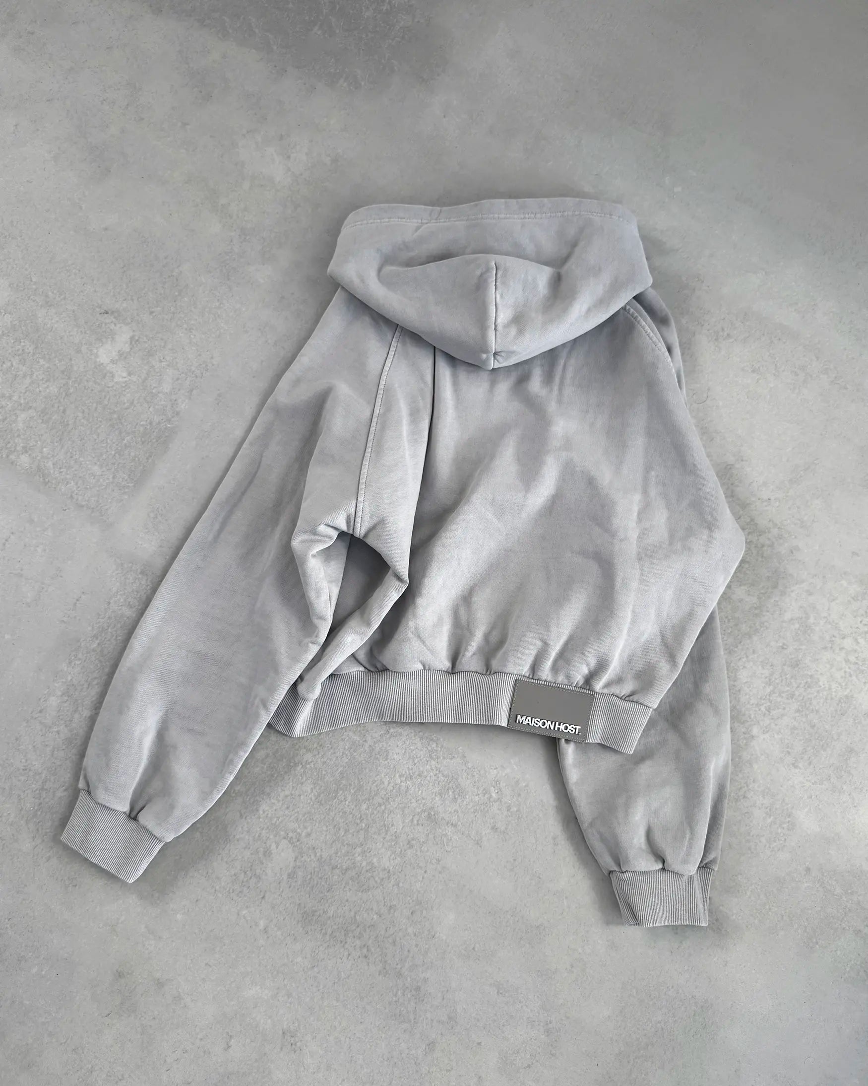 SUDADERA CON CAPUCHA DE APLIQUES TEÑIDOS GRIS