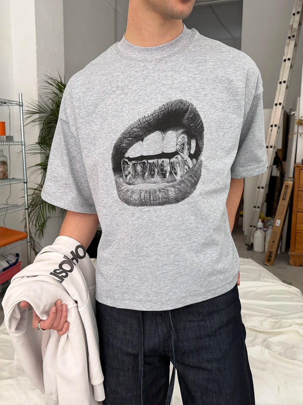 CAMISETA GRIS GRILLZ