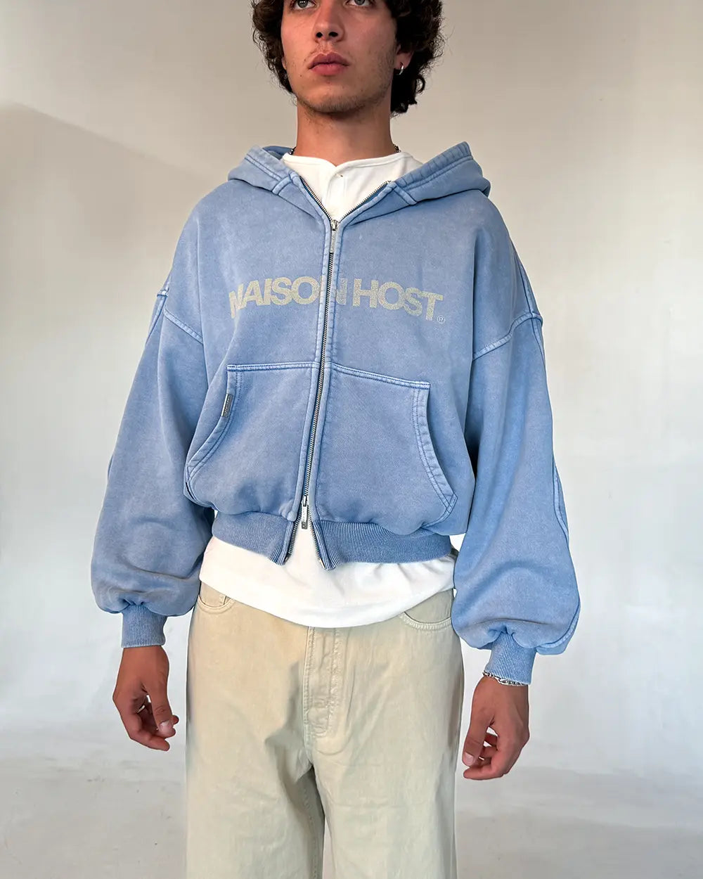 SUDADERA CON CAPUCHA CON CREMALLERA ERODE WAVE AZUL CELESTE