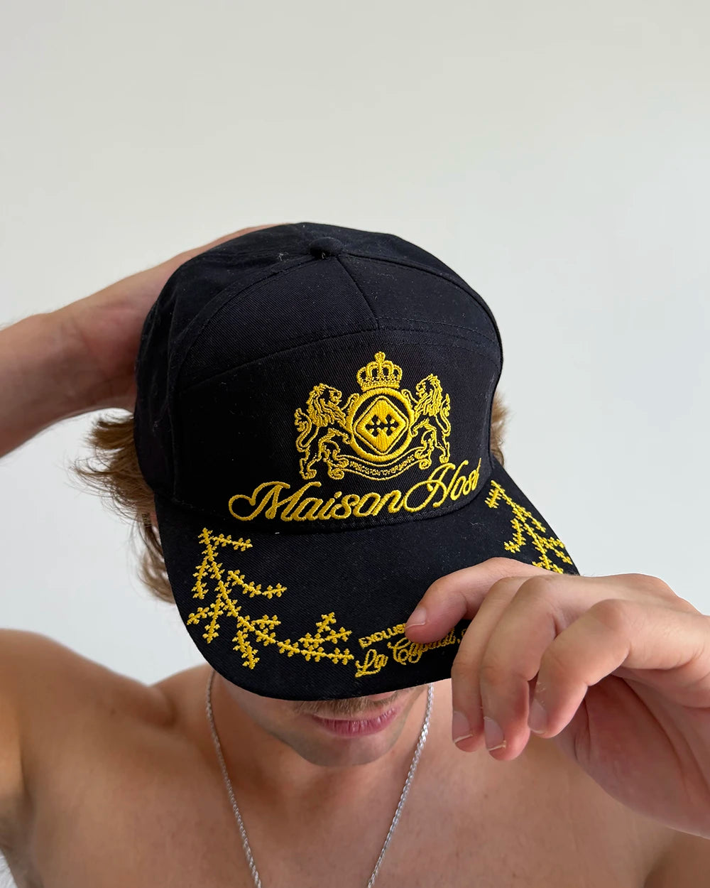 CREST NAVY CAP