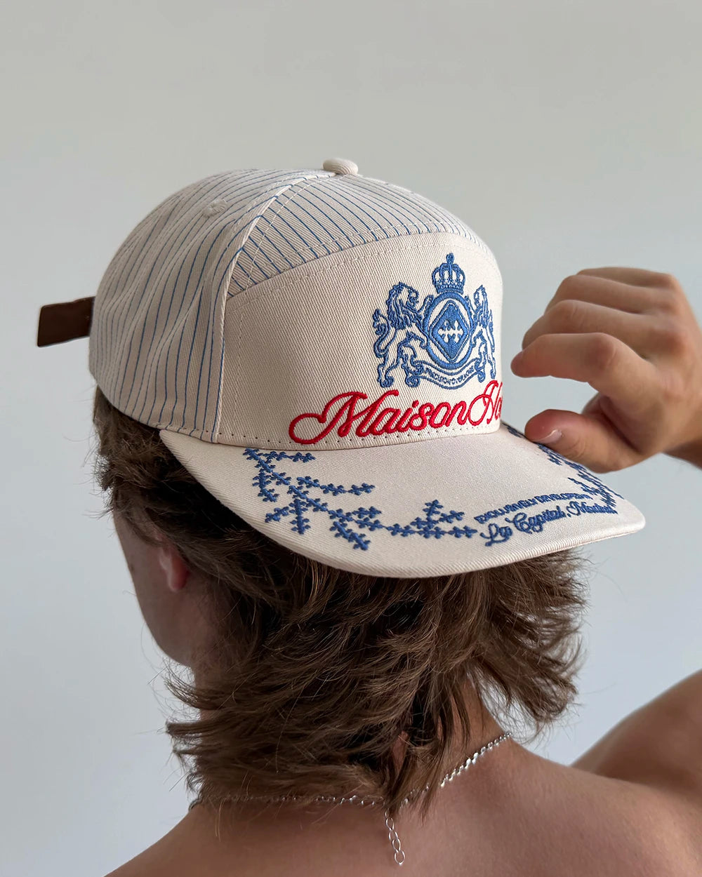 CREST STRIPED CAP