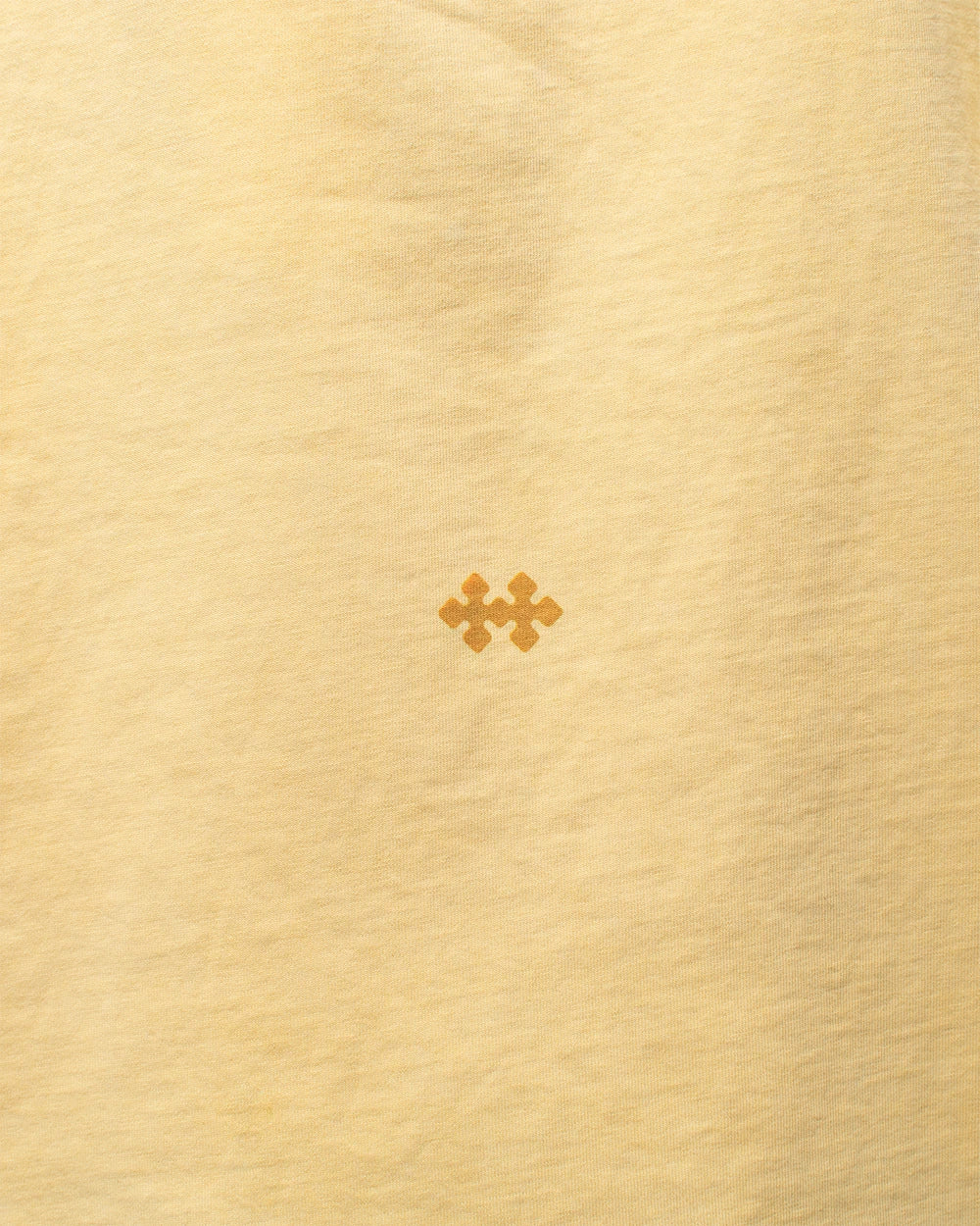 SPRAY LOGO YELLOW TEE