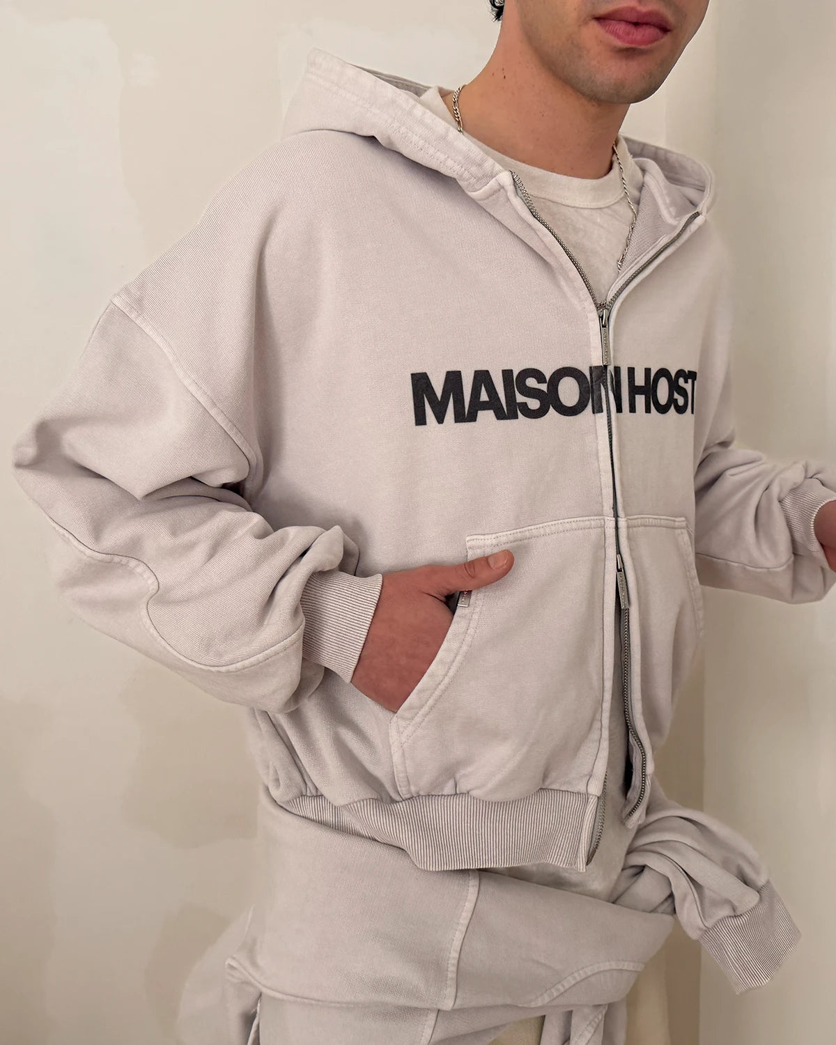 SUDADERA CON CAPUCHA CON CREMALLERA ERODE WAVE OREO