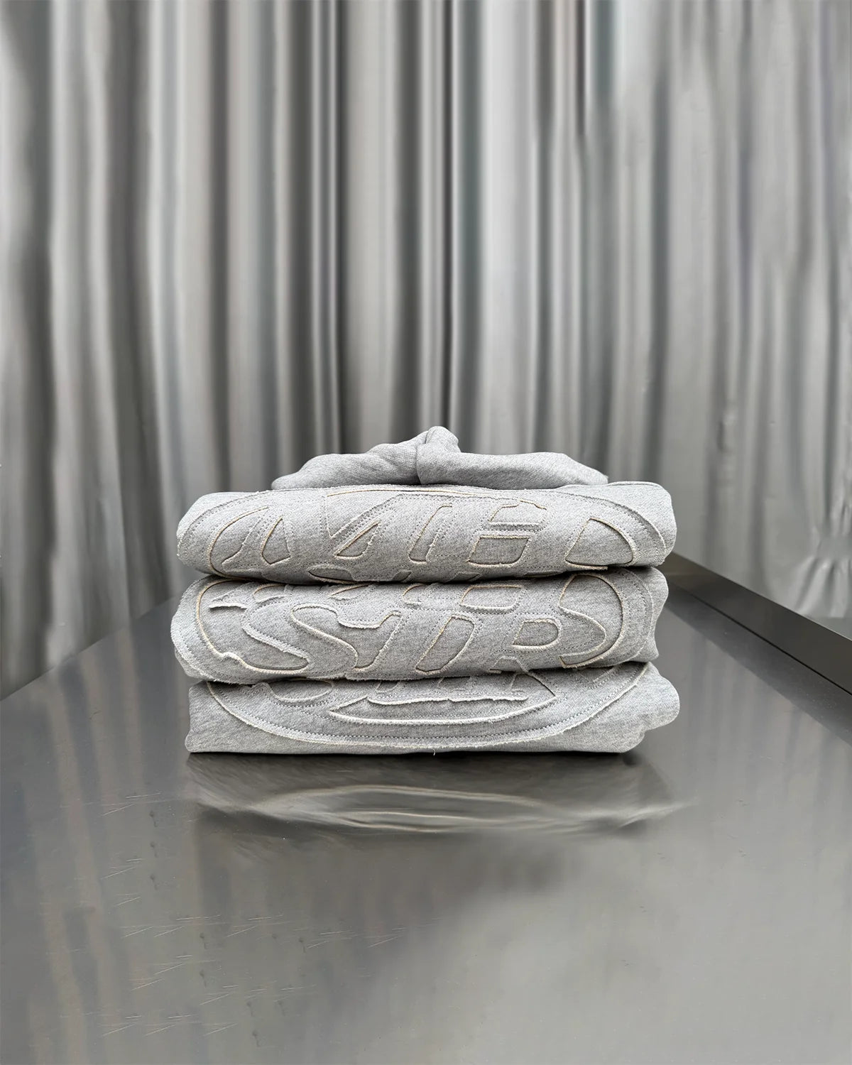 Sudadera con capucha MHSTR Applique