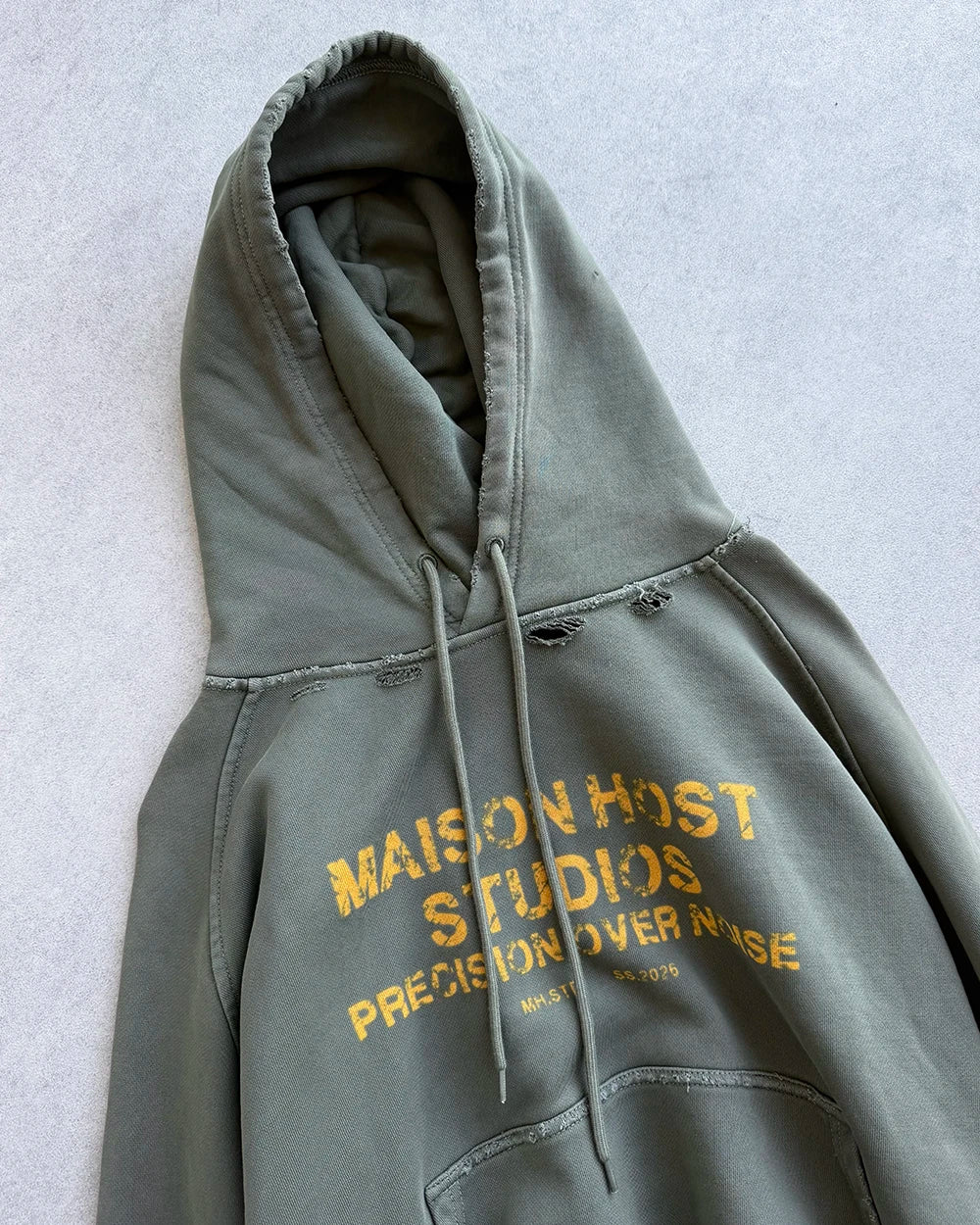 STATEMENT GREEN HOODIE