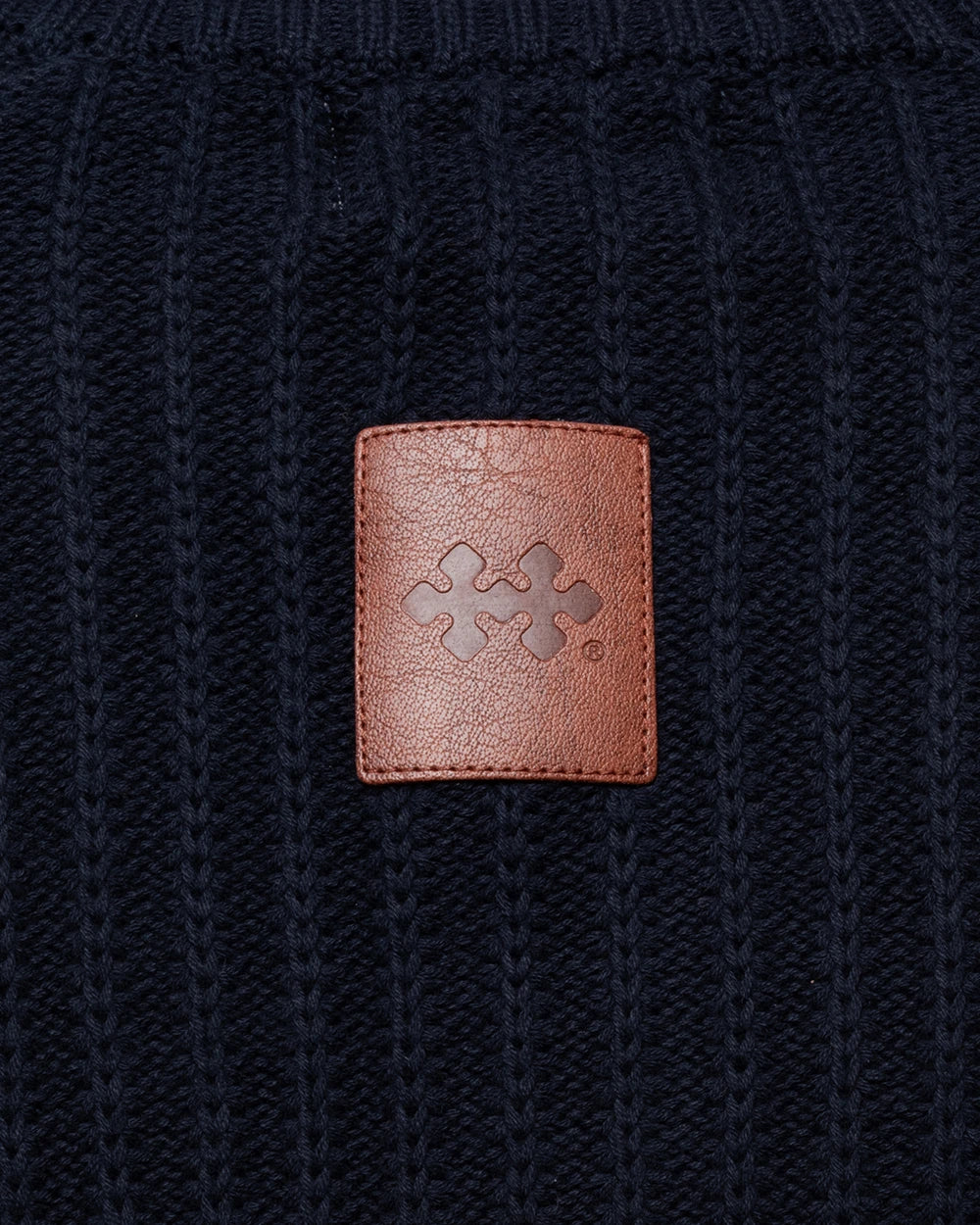 ESSENTIAL HENLEY KNIT