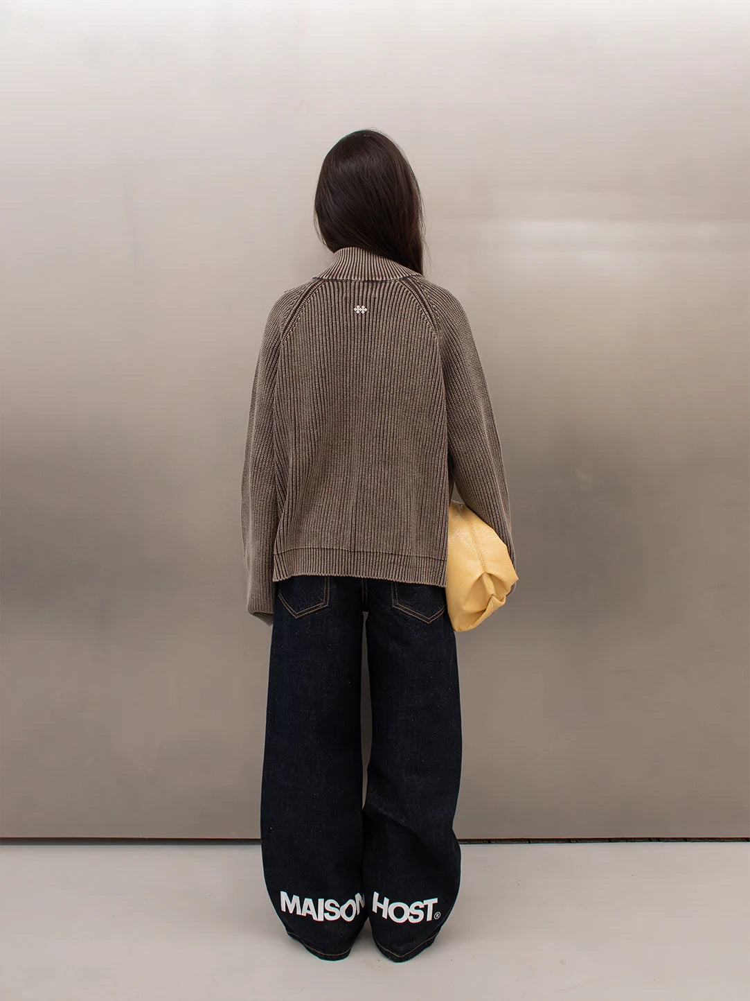 METAL LOGO KNIT ZIPPER BROWN