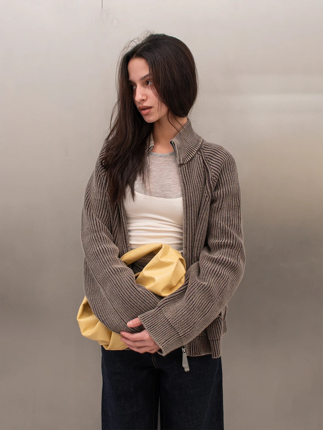 METAL LOGO KNIT ZIPPER BROWN