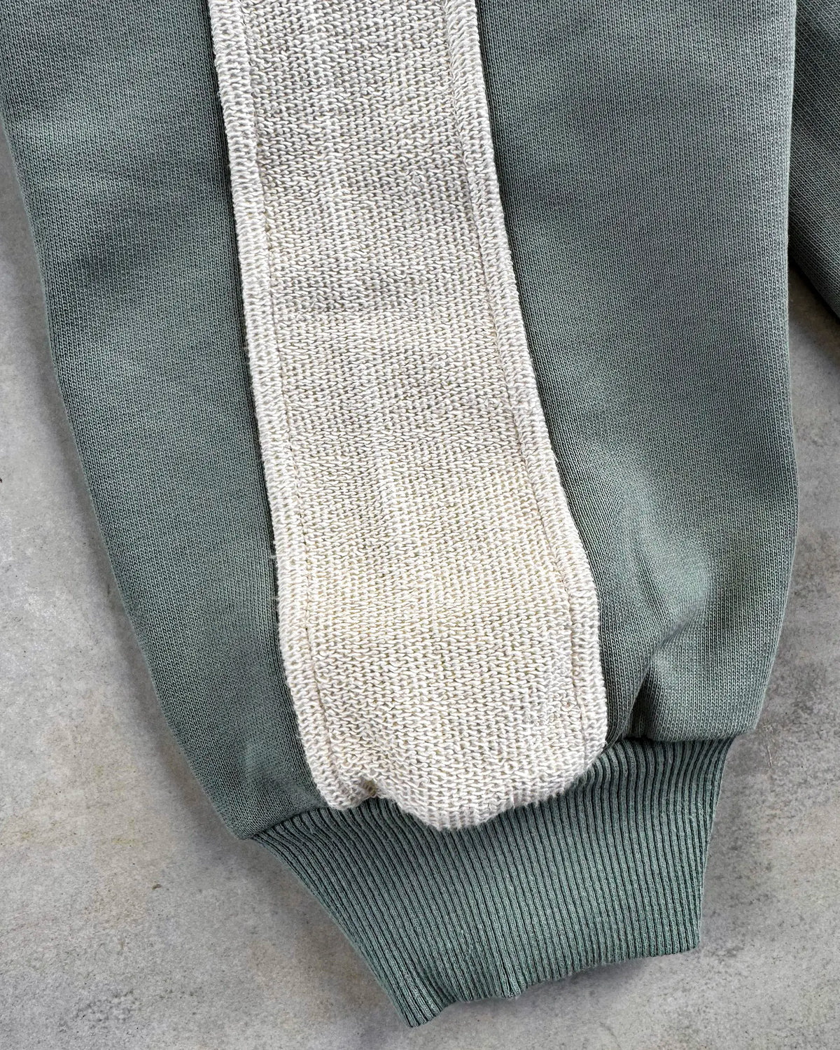REVERSE BAND CREWNECK GREEN