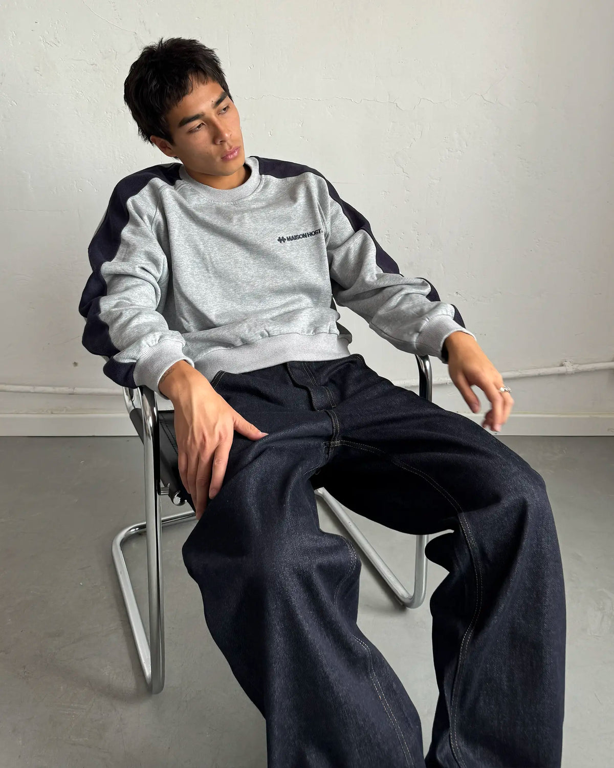 REVERSE BAND CREWNECK GREY