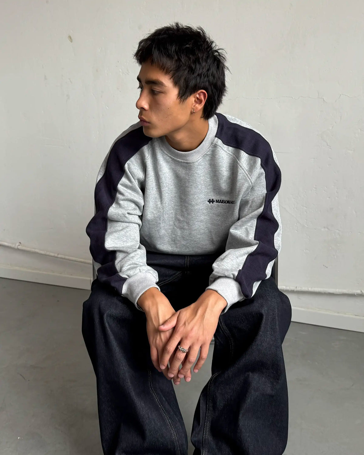 REVERSE BAND CREWNECK GREY